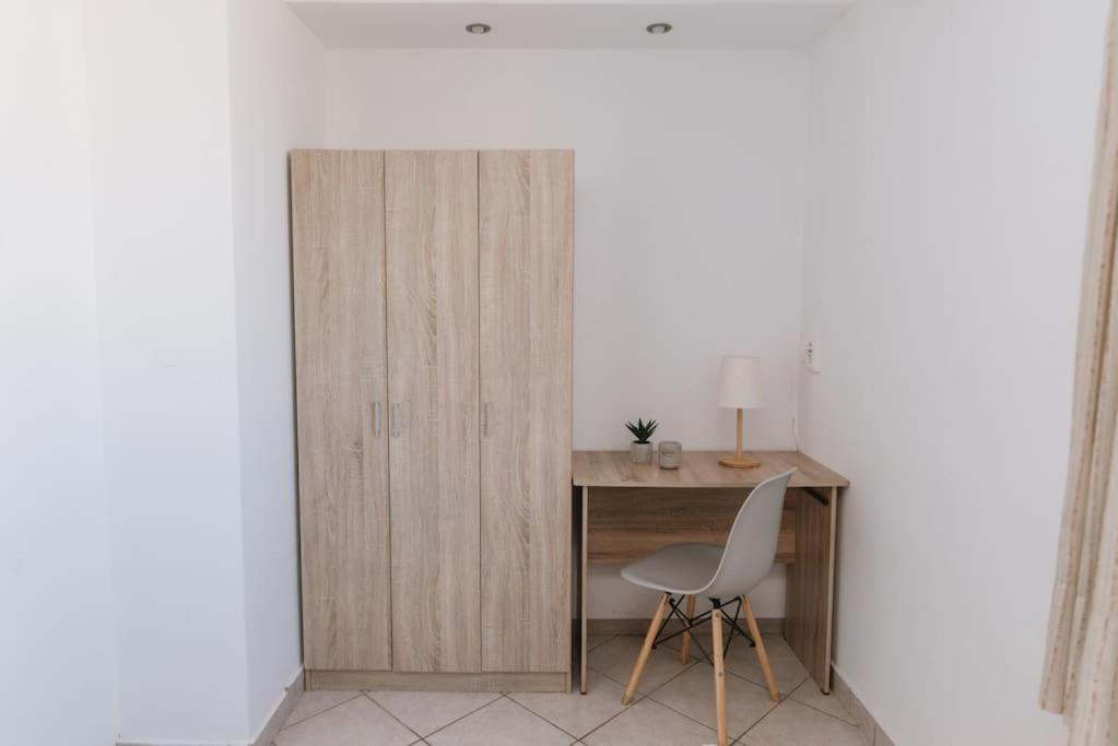 Sunny For Couples & Friends In Centre Apartment *