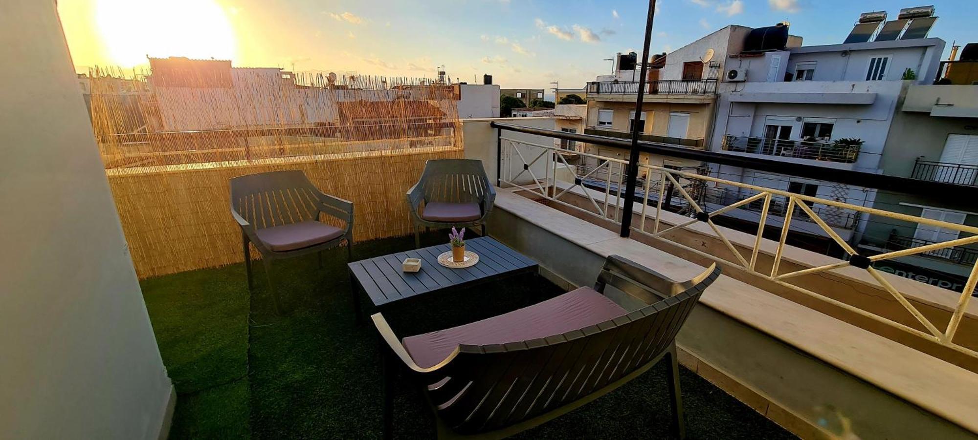 Sunny For Couples & Friends In Centre * Heraklion (Crete)